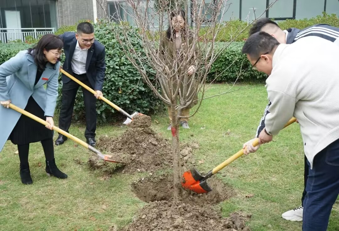 ACC94D55EC696895A7CBF3C62FFD5C49